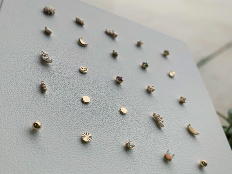 jewel-2-captive-hearts-piercing